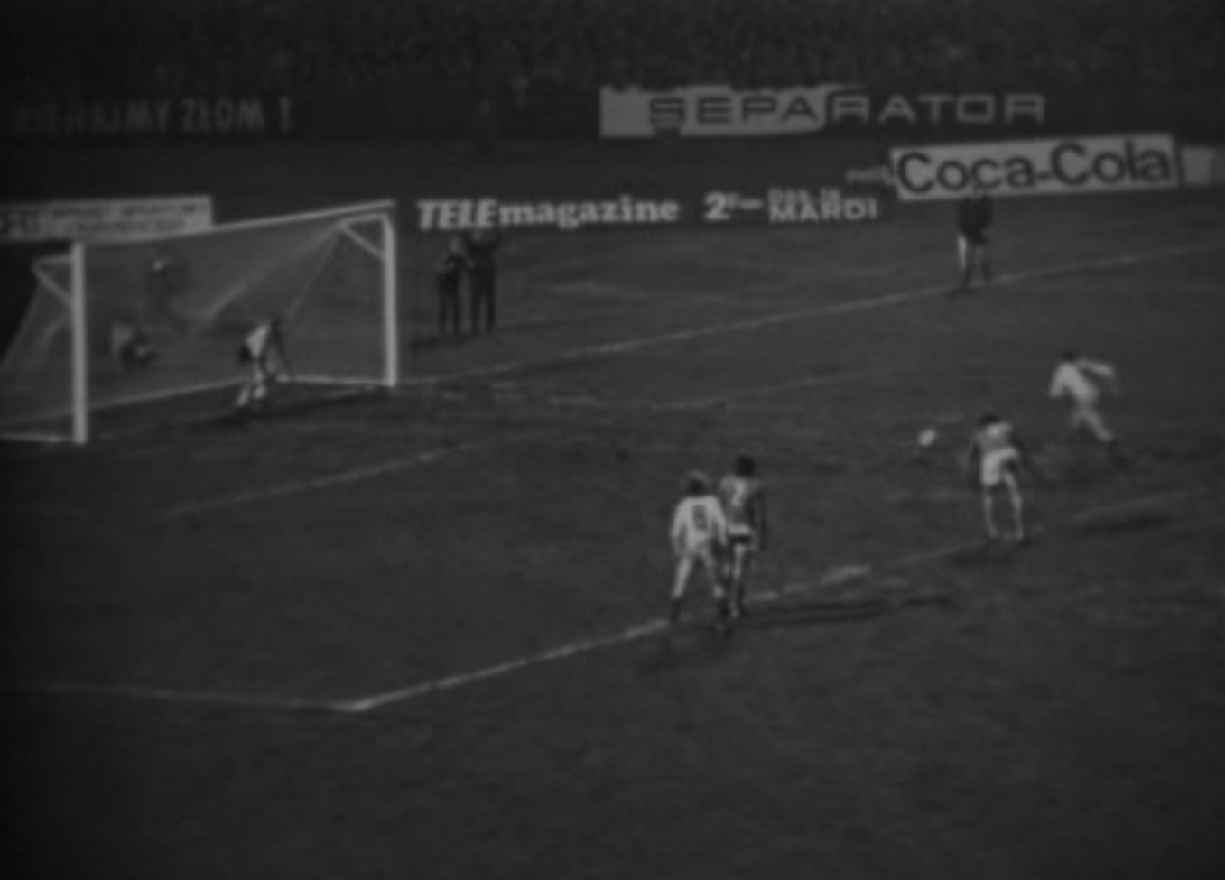 AS Saint Etienne Ruch Chorzow rare fanion coupe d'Europe 1975 AS Saint Etienne Ruch Chorzow rare fanion coupe d'Europe 1975